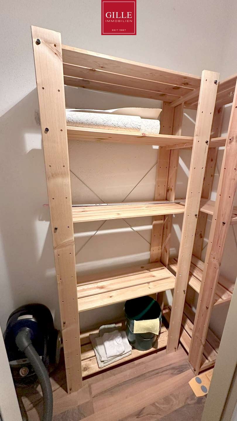 Ansicht 7 von: Neuss-Reuschenberg: Helle u. gepflegte 2-Zimmerwhg. mit Balkon, Wannenbad & Aufzug